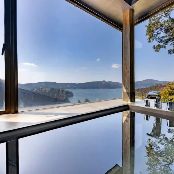 VILLA HAKONE 湖空